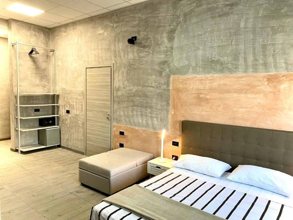 Hotel Tech Брембате Екстериор снимка
