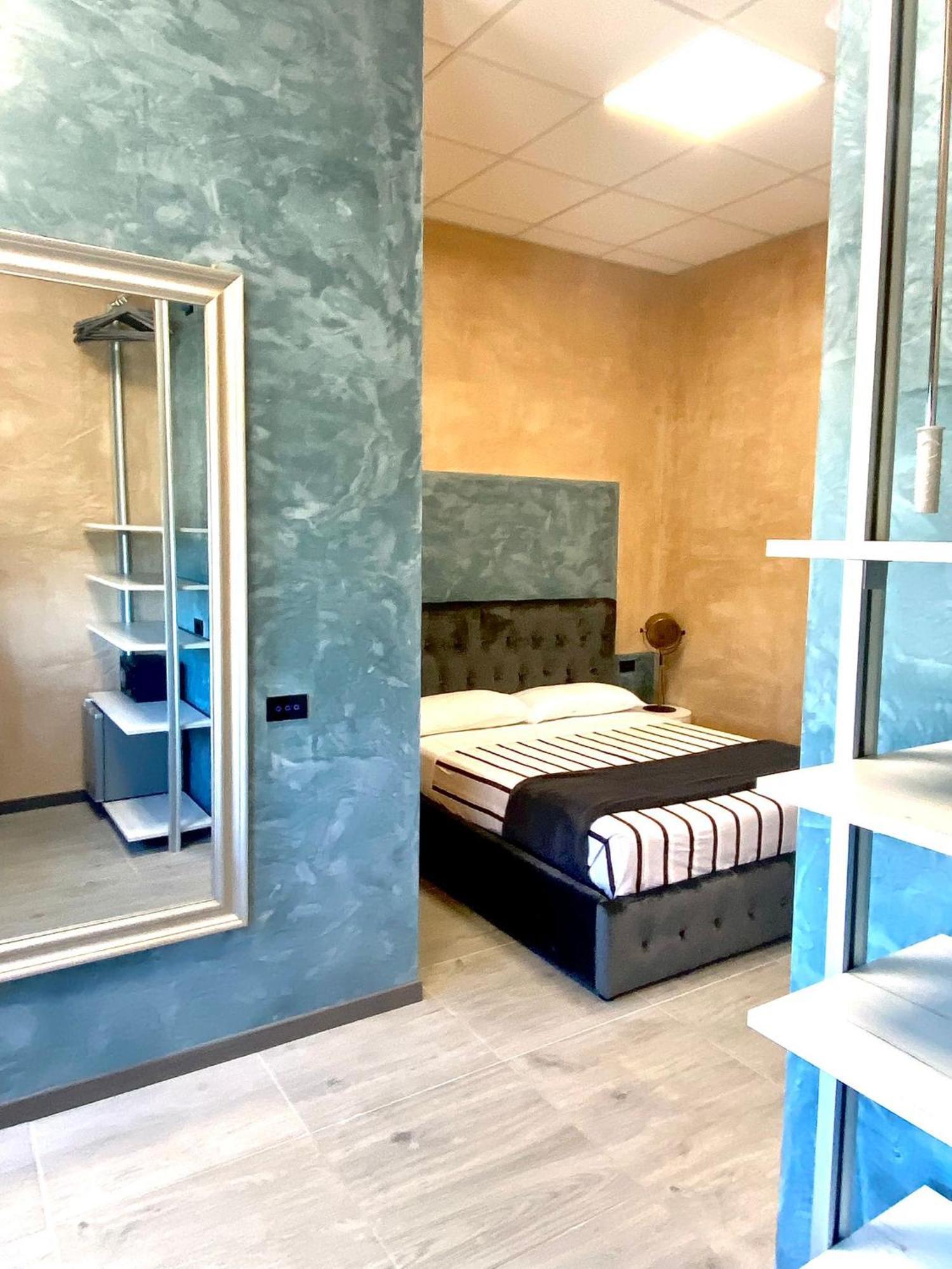 Hotel Tech Брембате Екстериор снимка